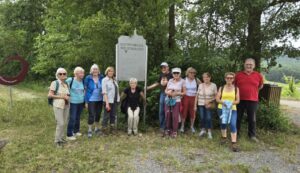 Seniorenwanderung auf der Traumrunde Wiesenbronn