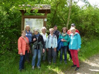 Seniorenwanderung von Gerbrunn über das Gut Gießhügel (Foto: Norbert Mohr)